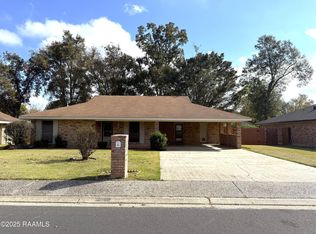 401 Rain Tree Trl, Lafayette, LA 70507