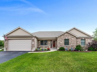 762 Omaha Dr, Yorkville, IL 60560