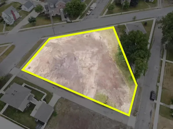 755 S Bend Ave, South Bend, IN 46617