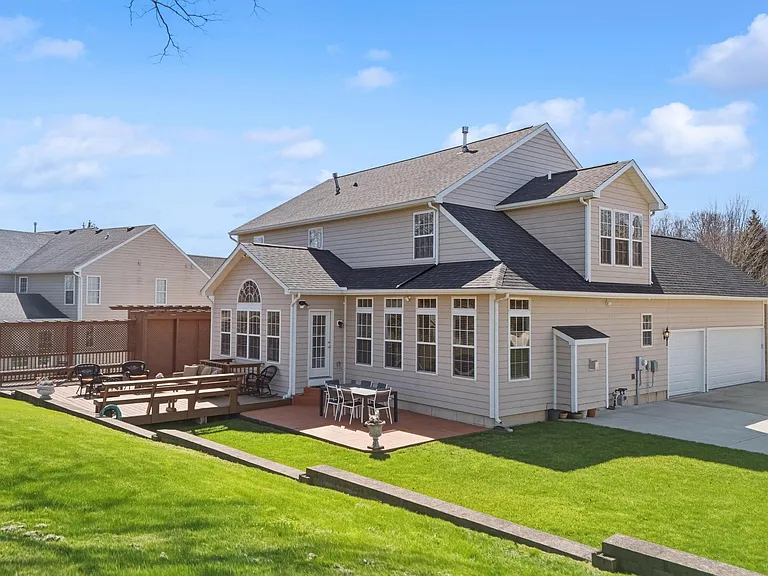Forest Oaks Dr — Photo 9