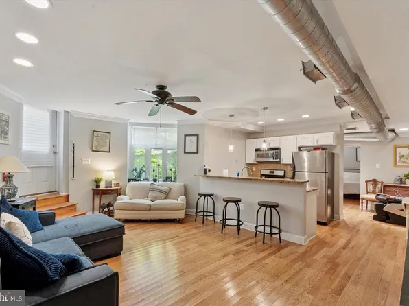 1931 Spruce St #1C, Philadelphia, PA 19103