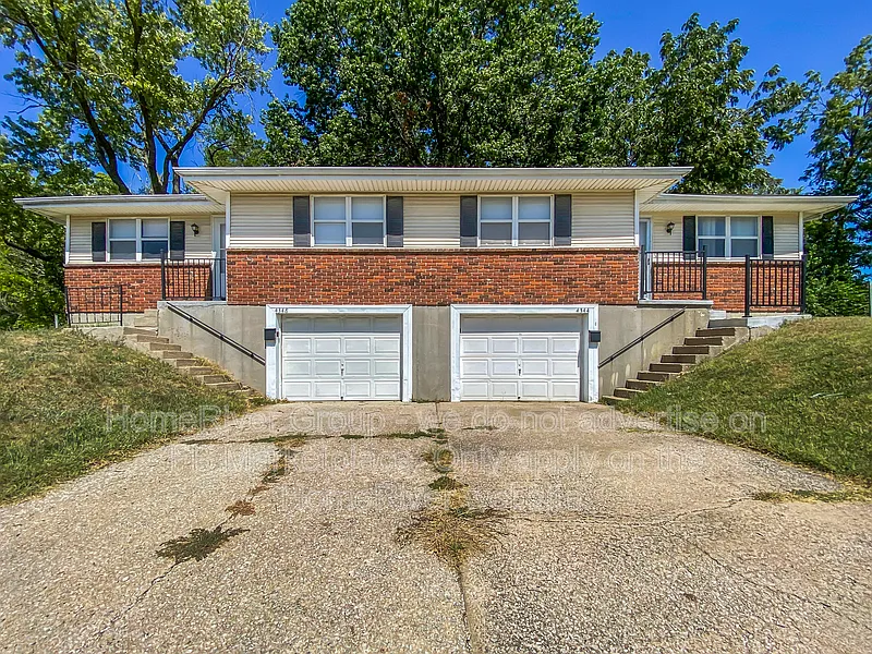 4348 Parallel Pkwy