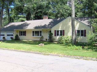 60 Paper Chase Trl, Avon, CT 06001