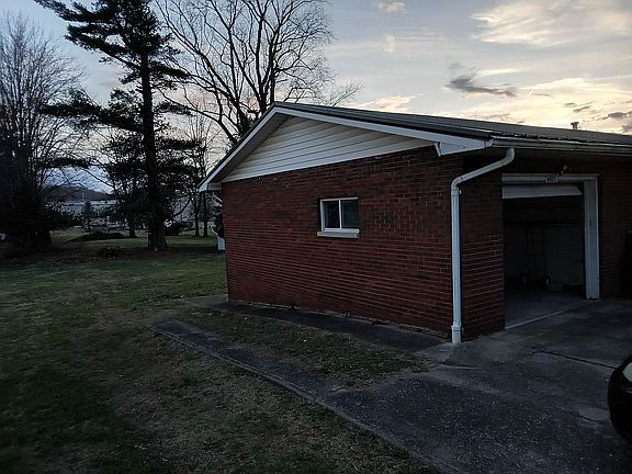 Place to park camper/boat