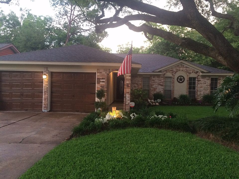 2nd image of 11402 Brighton Ln