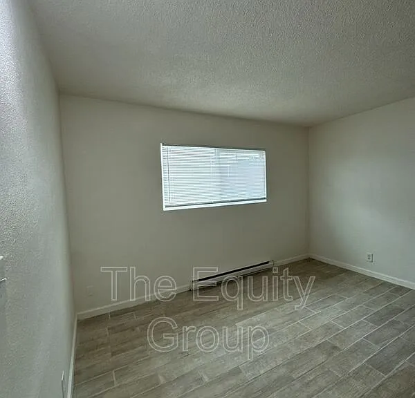 560 S Richmond Ave #5 — Photo 13
