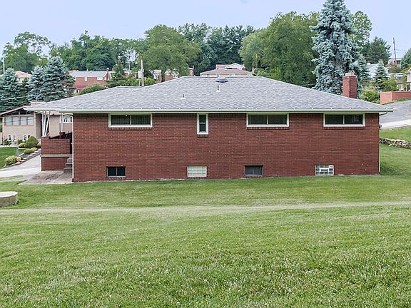 3rd image of 14141 Marven Pl