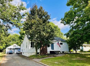 311 Torrey St, Manchester, MI 48158