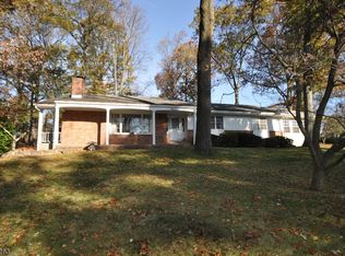 19 Fawn Dr, Montville, NJ