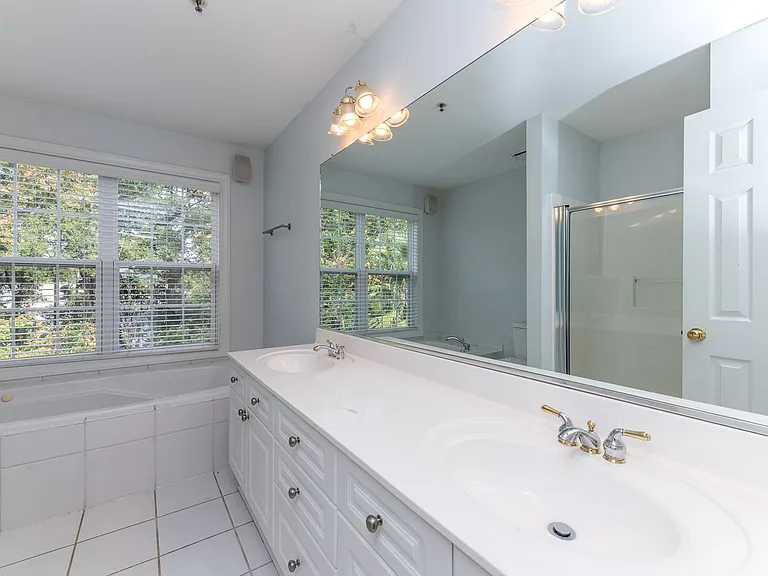 4945 Lake Palmetto Ln — Photo 22