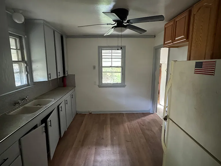 20441 Five Points St — Photo 9