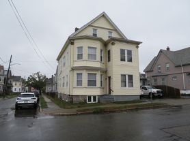 685 Cottage St, New Bedford, MA