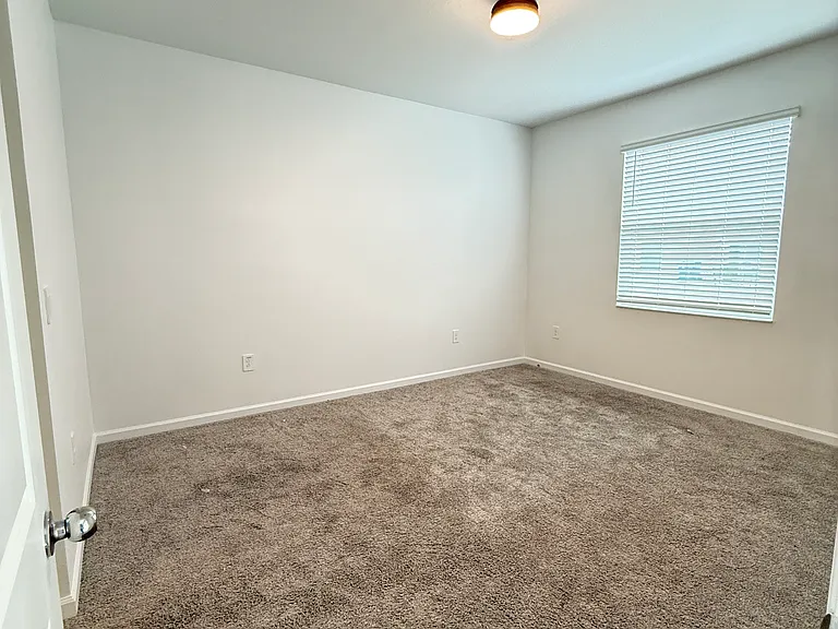4418 Eastminster Rd — Photo 10