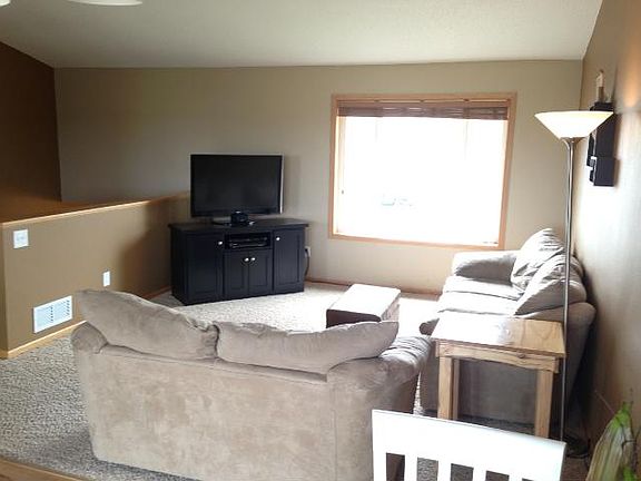 3rd image of 242 18th Ave SE
