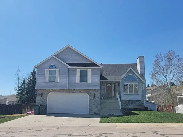 2313 Dry Fork Dr, Gillette, WY 82718