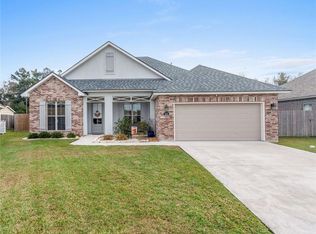 200 Pipers Ln, Sulphur, LA 70665