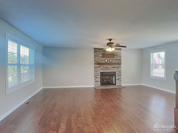 4th image of 1320 Freedom Dr