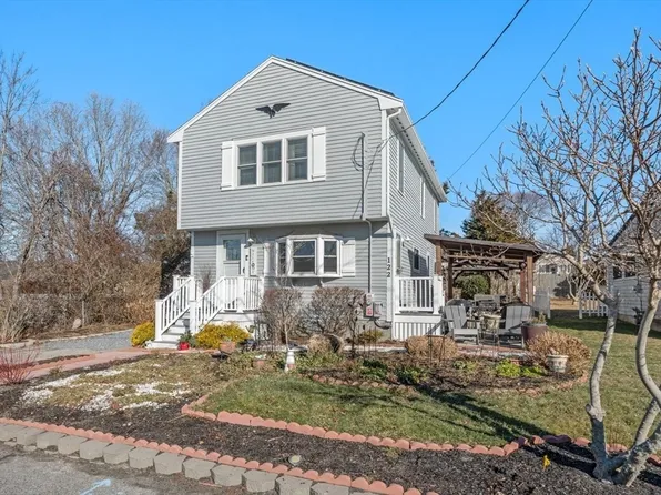 122 June St, Marshfield, MA 02050