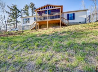 102 Cooper Ln, Unicoi, TN 37692