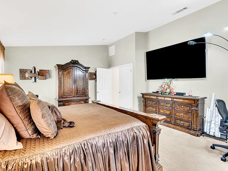 1215 Royal Ann Ct — Photo 35