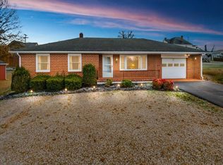 361 Longview Ct, Pulaski, VA 24301