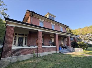 920 Ridge Ave NW, Norton, VA 24273