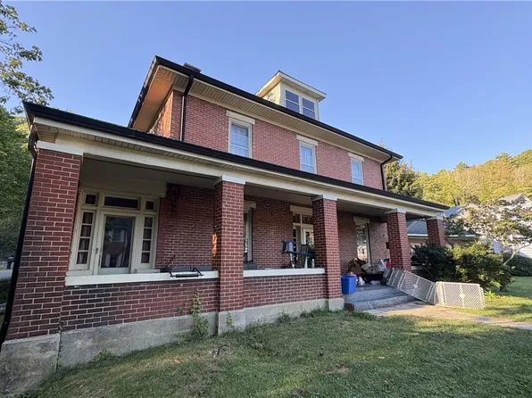 920 Ridge Ave NW, Norton, VA 24273
