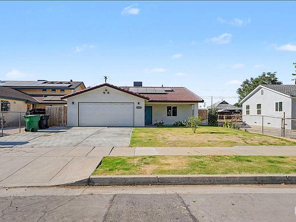 2nd image of 1112 El Tejon Ave