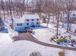 5 Rothe Ln, Ellington, CT 06029