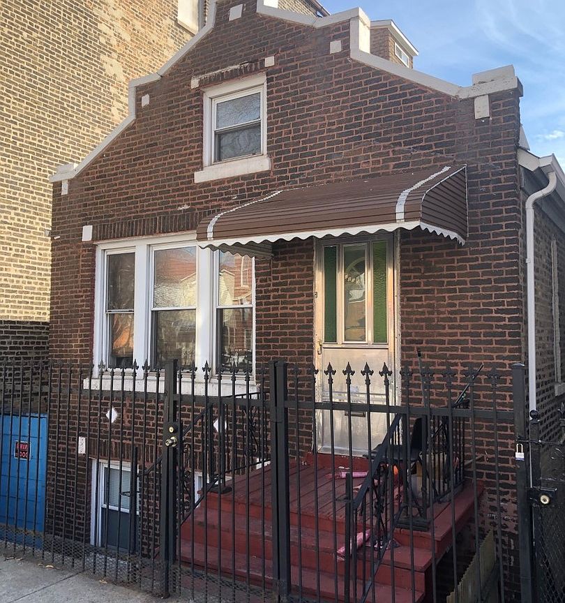 2354 S Oakley Ave, Chicago, IL 60608 | Zillow