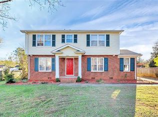 7422 Hillbourn Dr, Charlotte, NC 28212