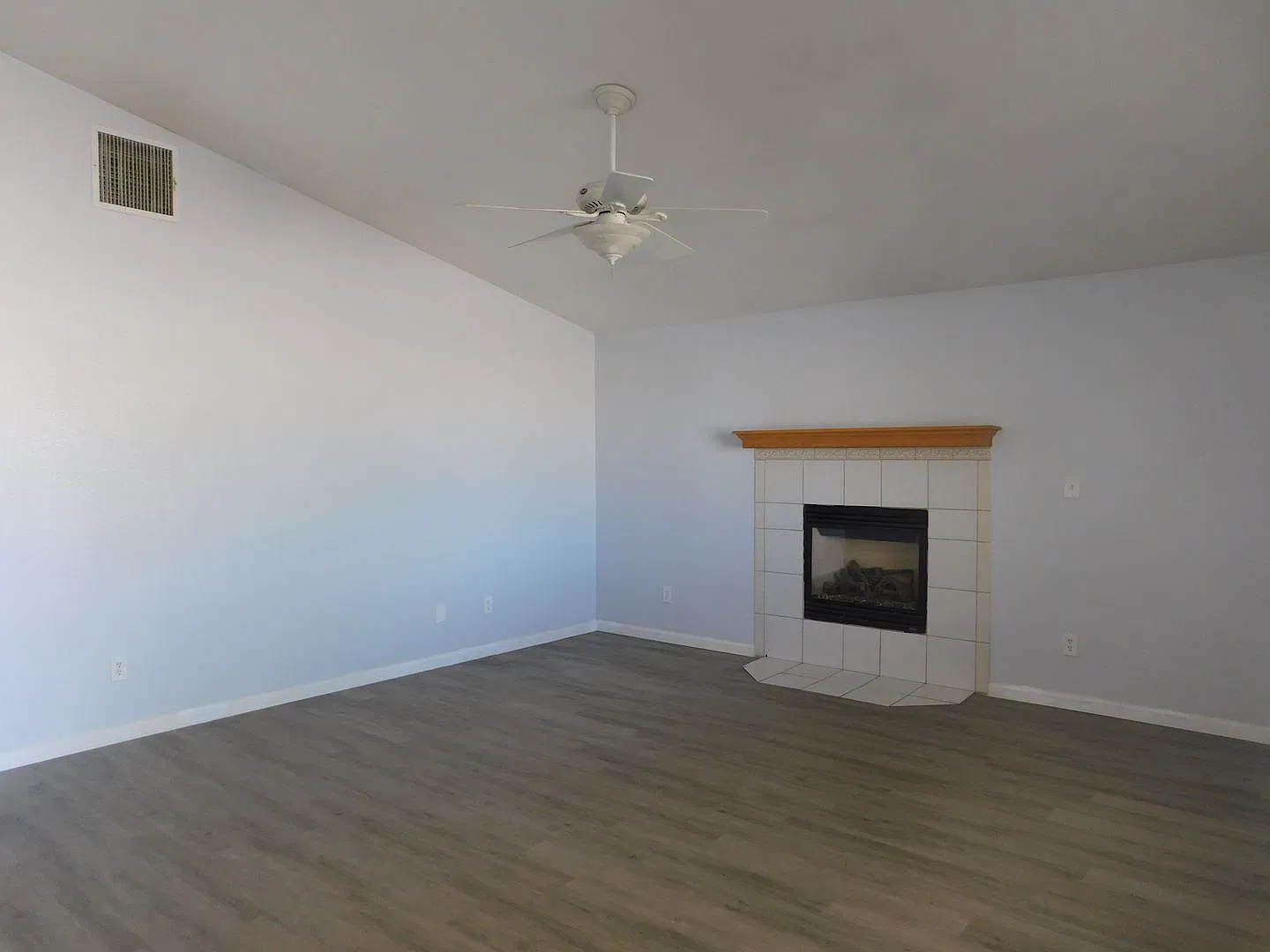 Double lot newly refurbished — Photo 3