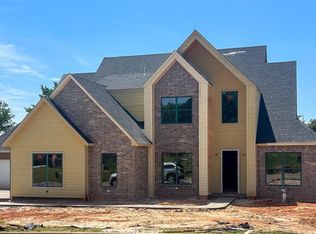 8132 Amber Ridge Dr, Edmond, OK 73034