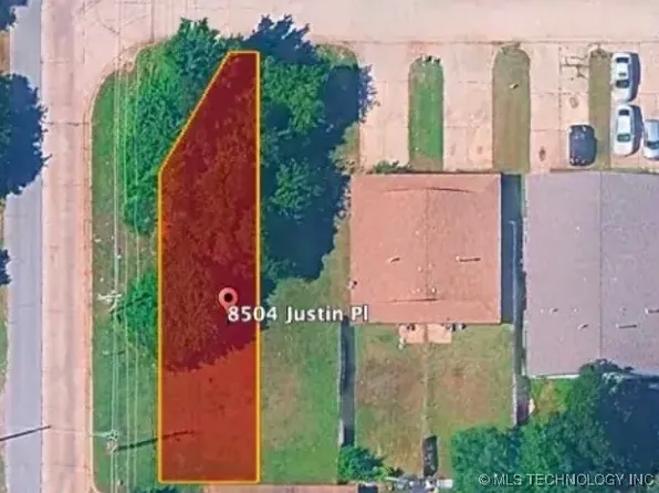 8504 Justin Pl, Midwest City, OK 73110