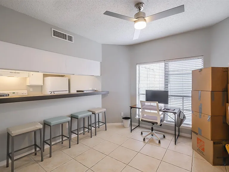 10122 Waterstone Dr — Photo 5