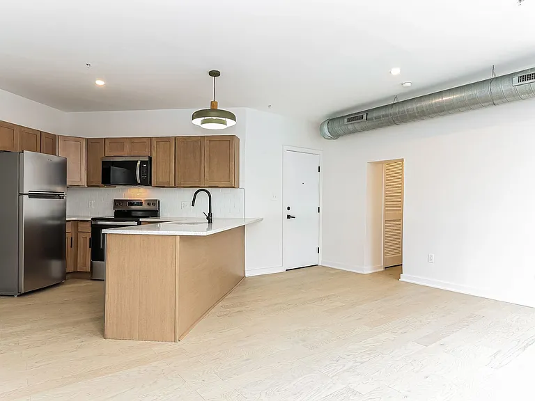 Welcome to Emerald Fox Lofts — Photo 20