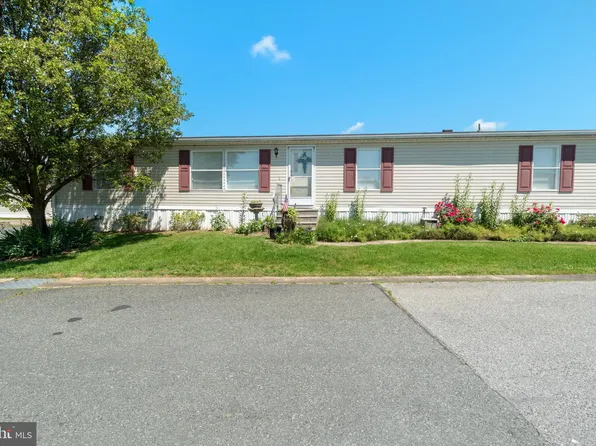 201 Larkspur Ln, Middle River, MD 21220