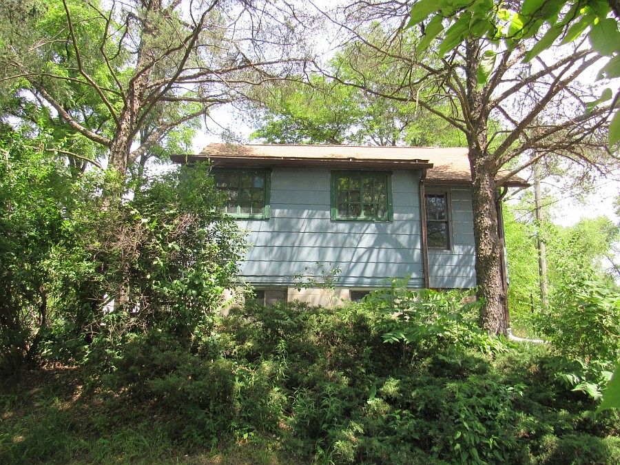1st image of 3891 Evergreen St