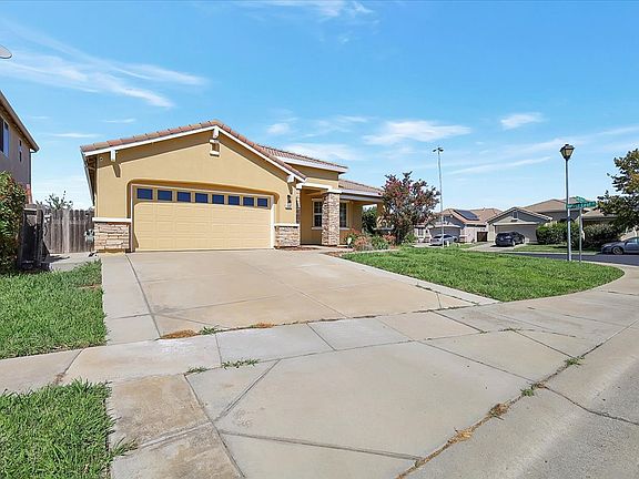 3rd image of 1393 Ladyfern St