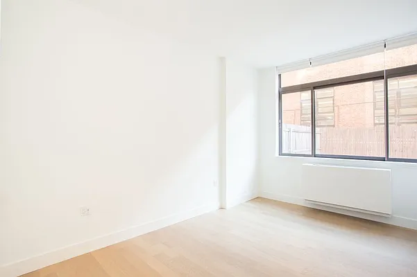 Rented by MNS | media 10