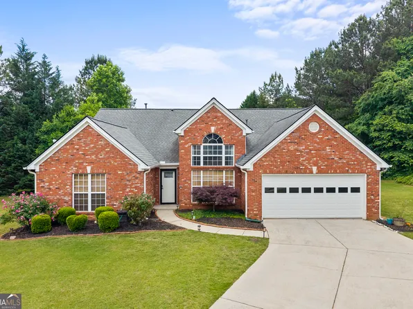 935 Waldwick Dr, Lawrenceville, GA 30045