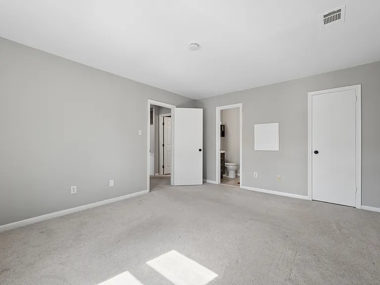 1615 Colonial Way #0 — Photo 12