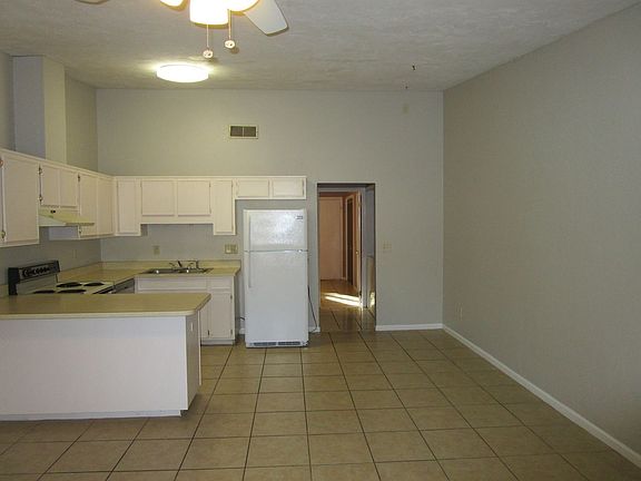 2nd image of 218G White Dr