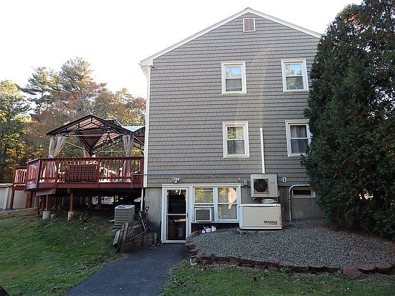 4th image of 10 Lang St