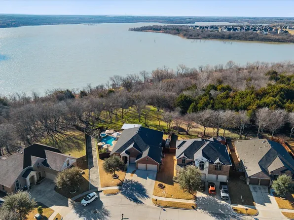 2931 Trail Lake Dr, Grand Prairie, TX 75054