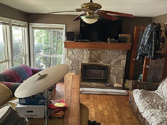 5th image of 6225 Ryder Lake Rd