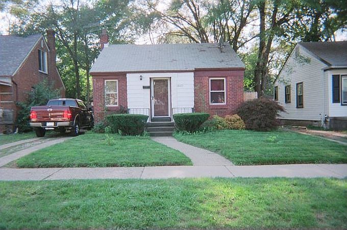 1st image of 18675 Shaftsbury Ave