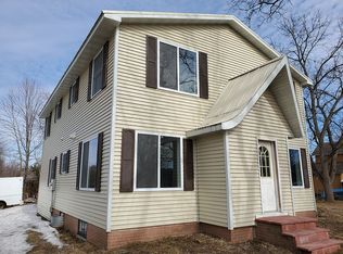103 5th Ave NE, Hutchinson, MN 55350