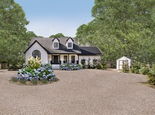 245 Marys Ln, Southampton, NY 11968