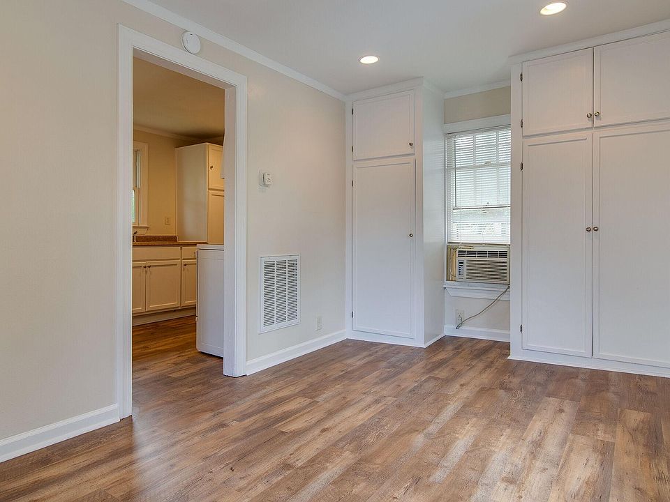 1st image of 2237 Blair Blvd #B